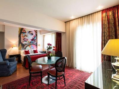 Hotel Western Embassy 4*